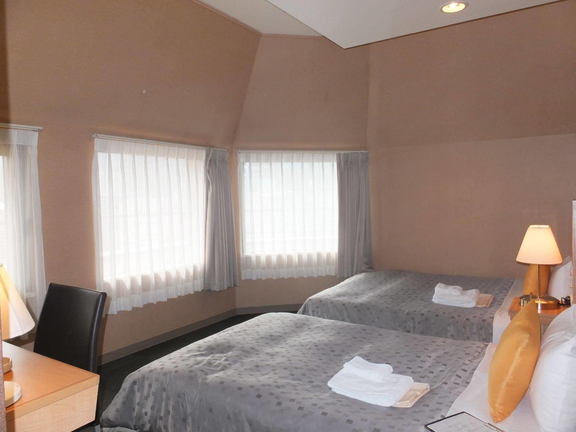 Hotel 1-2-3 Kōbe Esterno foto