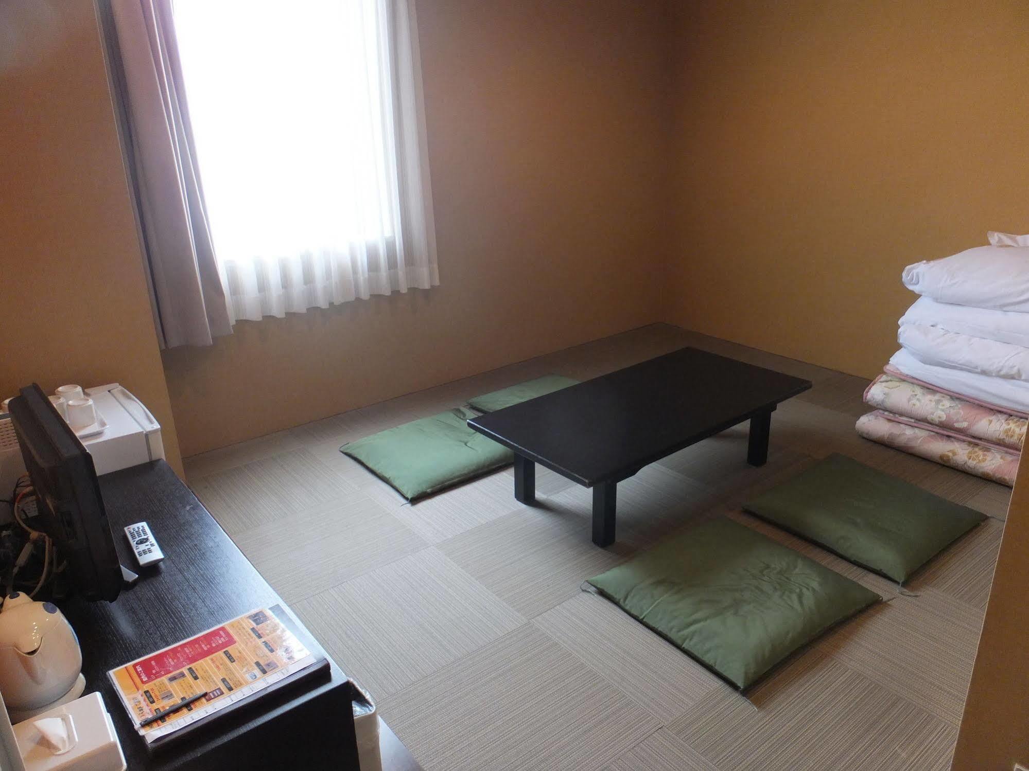 Hotel 1-2-3 Kōbe Esterno foto